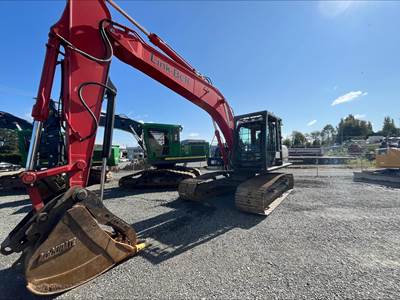 Link-Belt 210 Excavator