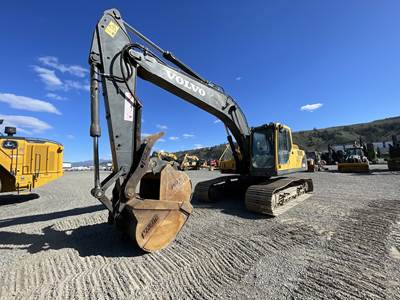 Volvo EC210B LC Excavator