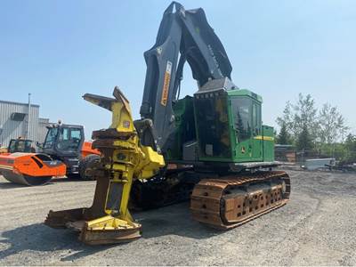 John Deere 853M Feller Buncher