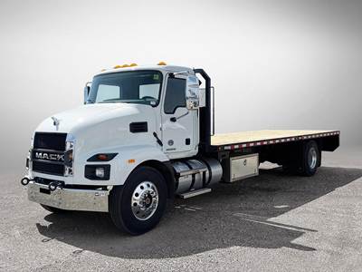 Mack MD7 Flatbed Truck - 300HP