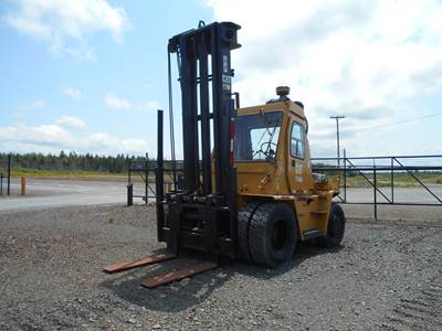 Caterpillar V180B Forklift