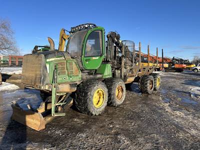 John Deere 1210E Forwarder