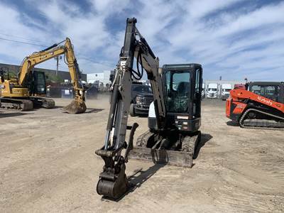 Bobcat E32 Mini Excavator