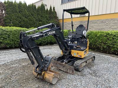John Deere 17G Mini Excavator