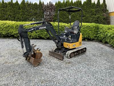 John Deere 17G Mini Excavator
