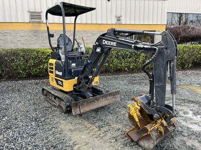 John Deere 17G Mini Excavator