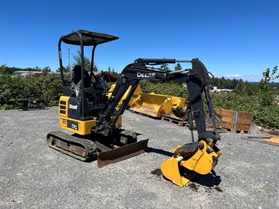 John Deere 17G Mini Excavator