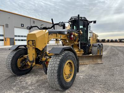 Caterpillar 150AWD Motor Grader