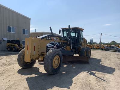 John Deere 672G Motor Grader