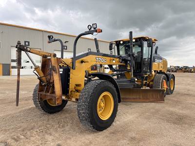 John Deere 770G Motor Grader