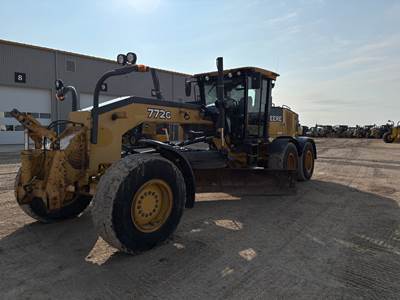 John Deere 772G Motor Grader