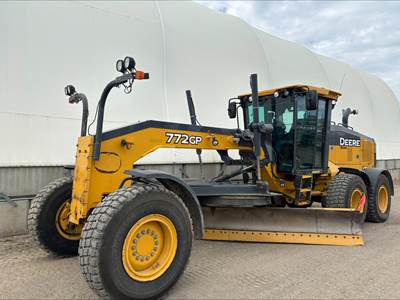 John Deere 772G Motor Grader