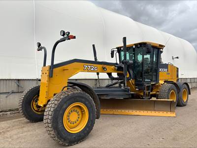 John Deere 772G Motor Grader