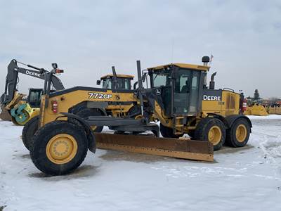 John Deere 772GP Motor Grader