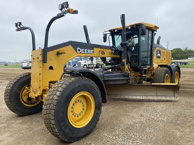 John Deere 872G Motor Grader