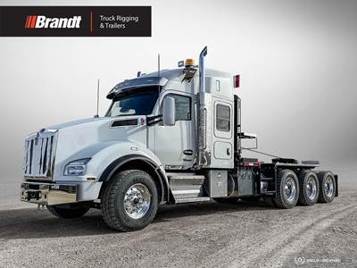 Kenworth T880 Tri Axle Oil Field Truck - 565HP