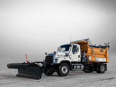 Freightliner 114SD Plow / Spreader Truck - 370HP