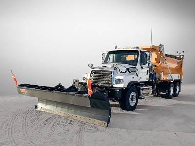 Freightliner 114SD Tandem Axle Plow / Spreader Truck - 525HP