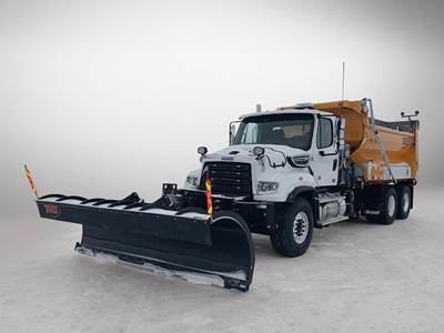 Freightliner 114SD Tandem Axle Plow / Spreader Truck - 525HP