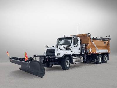 Freightliner 114SD Tandem Axle Plow / Spreader Truck - 525HP