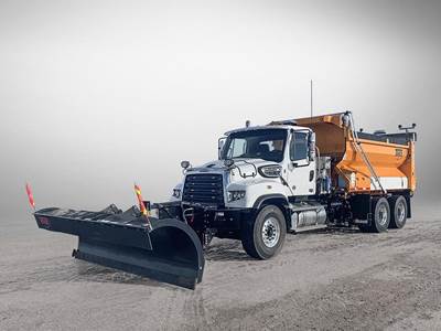 Freightliner 114SD Tandem Axle Plow / Spreader Truck - 525HP