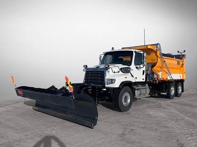 Freightliner 114SD Tandem Axle Plow / Spreader Truck - 525HP