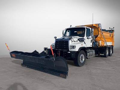 Freightliner 114SD Tandem Axle Plow / Spreader Truck - 525HP