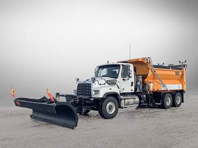 Freightliner 114SD Tandem Axle Plow / Spreader Truck - 525HP