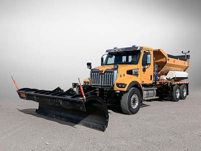 Western Star 49X Plow / Spreader Truck - 525HP