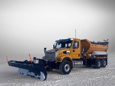 Western Star 49X Plow / Spreader Truck - 525HP