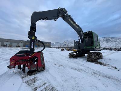 John Deere 2154D Logging Processor