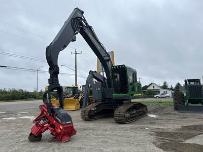 John Deere 2154G Logging Processor
