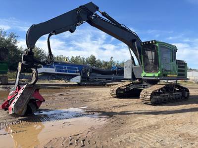 John Deere 2154G Logging Processor