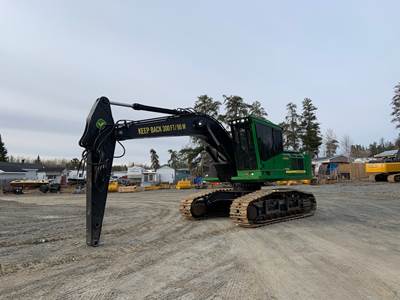 John Deere 2454D Logging Processor