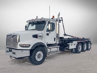 Western Star 49X Tri Axle Roll Off Truck - 565HP