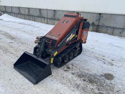Ditch Witch SK1050 Track Skid Steer