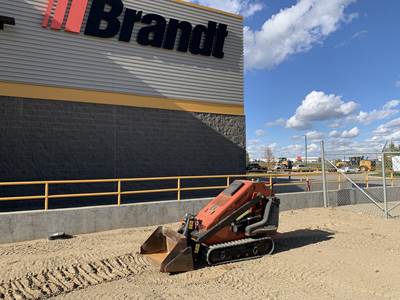 Ditch Witch SK650 Track Skid Steer