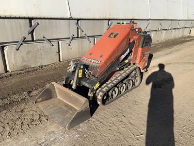 Ditch Witch SK755 Skid Steer