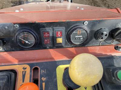 Ditch Witch SK755 Skid Steer