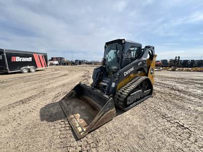 John Deere 317G Skid Steer