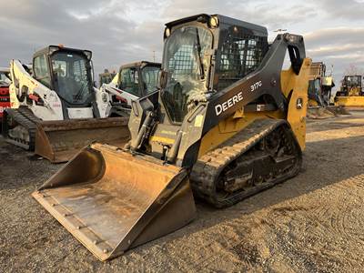 John Deere 317G Skid Steer