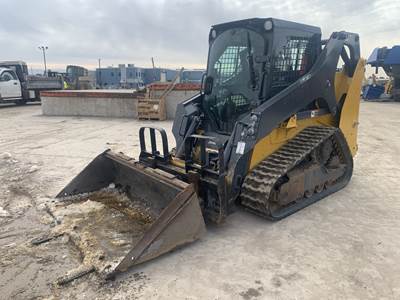 John Deere 317G Skid Steer