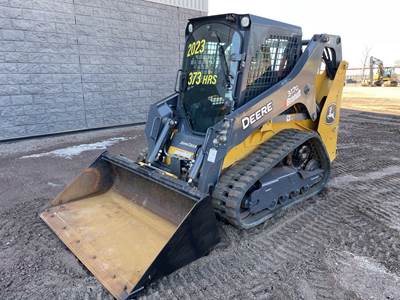 John Deere 317G Skid Steer