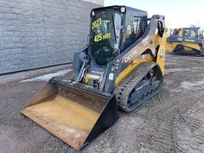 John Deere 317G Skid Steer