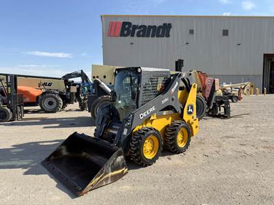 John Deere 318G Track Skid Steer
