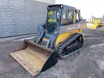John Deere 323E Skid Steer