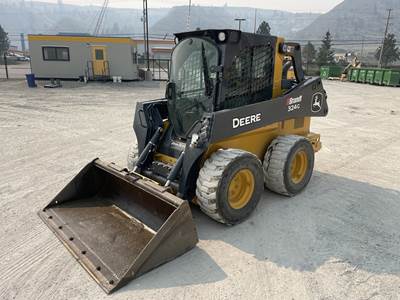 John Deere 324G Skid Steer