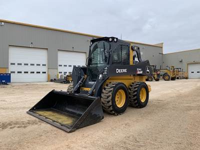John Deere 324G Skid Steer