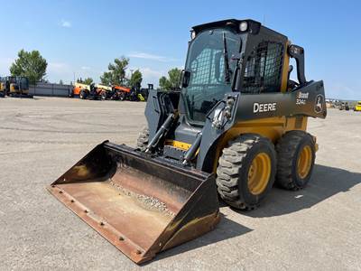 John Deere 324G Skid Steer