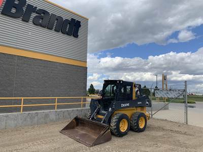 John Deere 324G Skid Steer